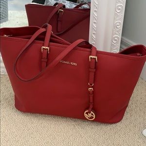 MICHEAL KORS MK TOTE BAG
